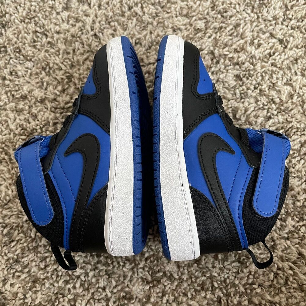 Size 7 / Toddler Boy Nike Sneakers - Picture 6 of 9